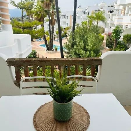 Apartment Flat In Matchroom Golf Pool