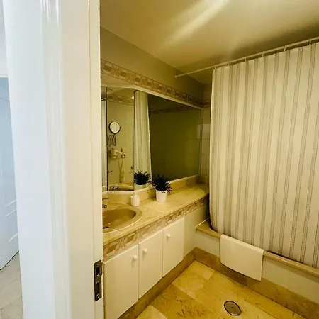 Apartment Flat In Matchroom Golf Pool Fuengirola